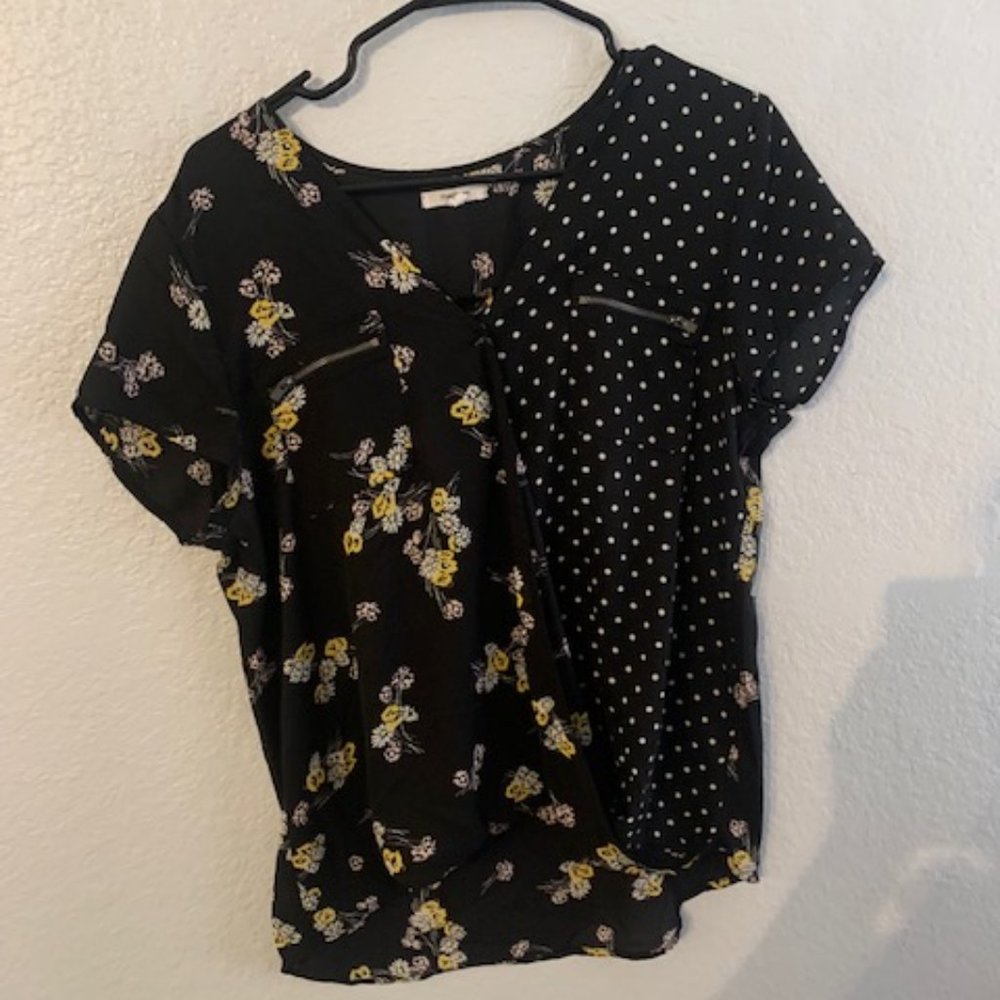 Maurice's Top Size Large